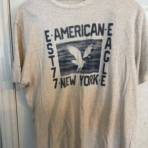 American Eagle Outfitters Gray Short Sleeve Tee with Vintage Graphic men’s large